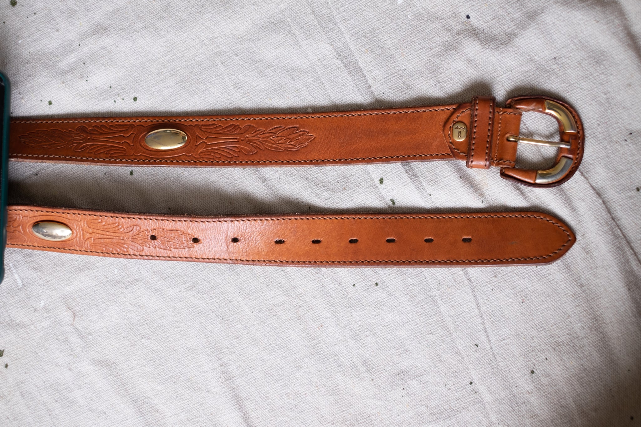 Vintage Tooled Tan Leather Belt (27" - 35")